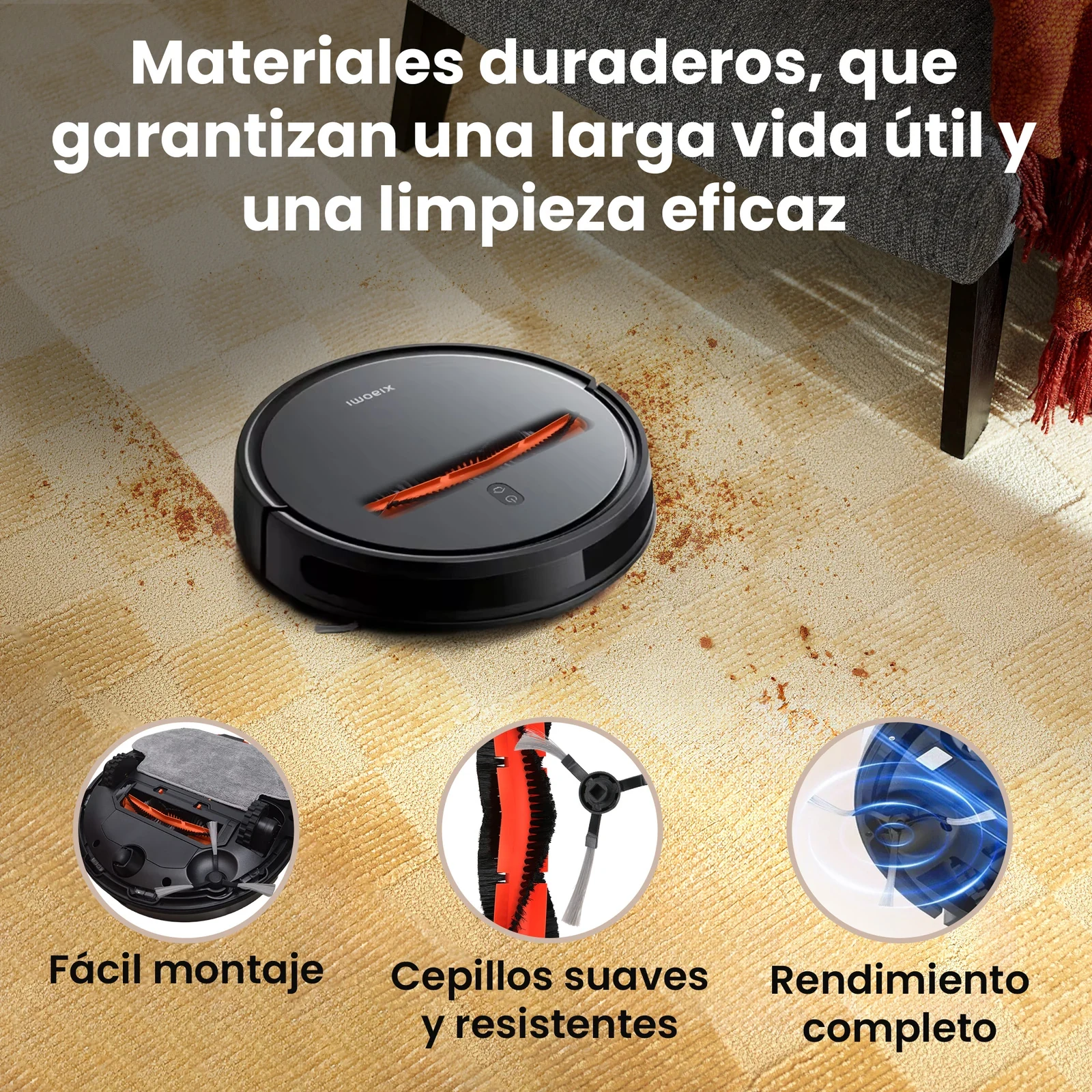 Robot Xiaomi negro limpiando suciedad de una alfombra clara, primer plano del cepillo principal